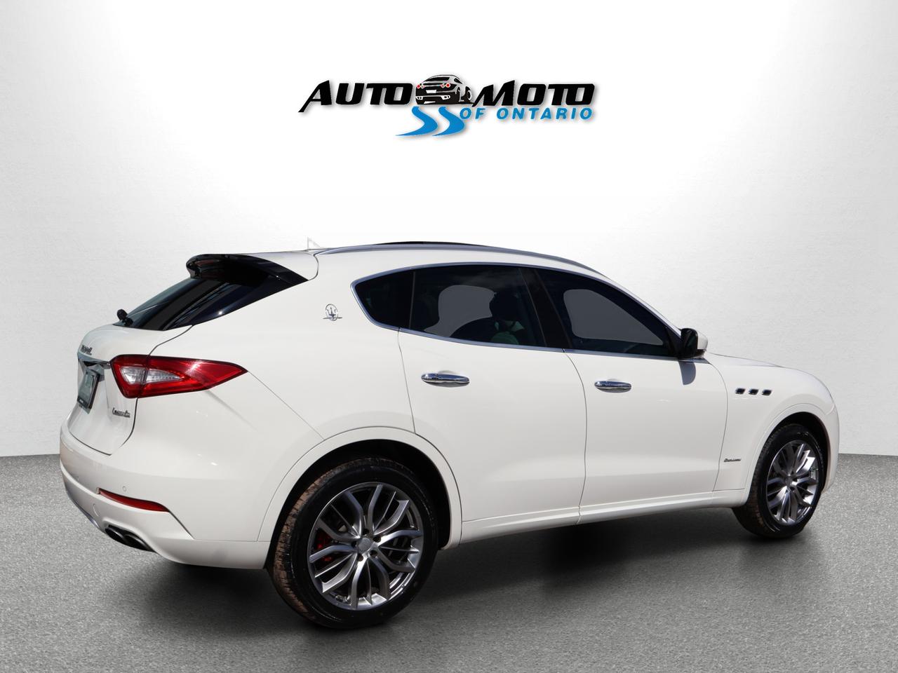 2018 Maserati Levante GRANLUSSO LUXURY AWD CERTIFIED *1 OWNER*MSRTI MAINTAIN* CAMERA NAV BLUETOOTH LEATHER HEATED SEATS SUNROOF CRUISE ALLOYS Photo