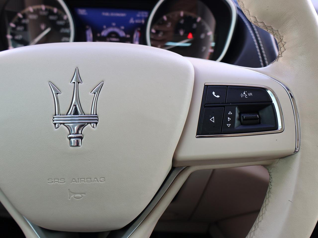 2018 Maserati Levante GRANLUSSO LUXURY AWD CERTIFIED *1 OWNER*MSRTI MAINTAIN* CAMERA NAV BLUETOOTH LEATHER HEATED SEATS SUNROOF CRUISE ALLOYS Photo