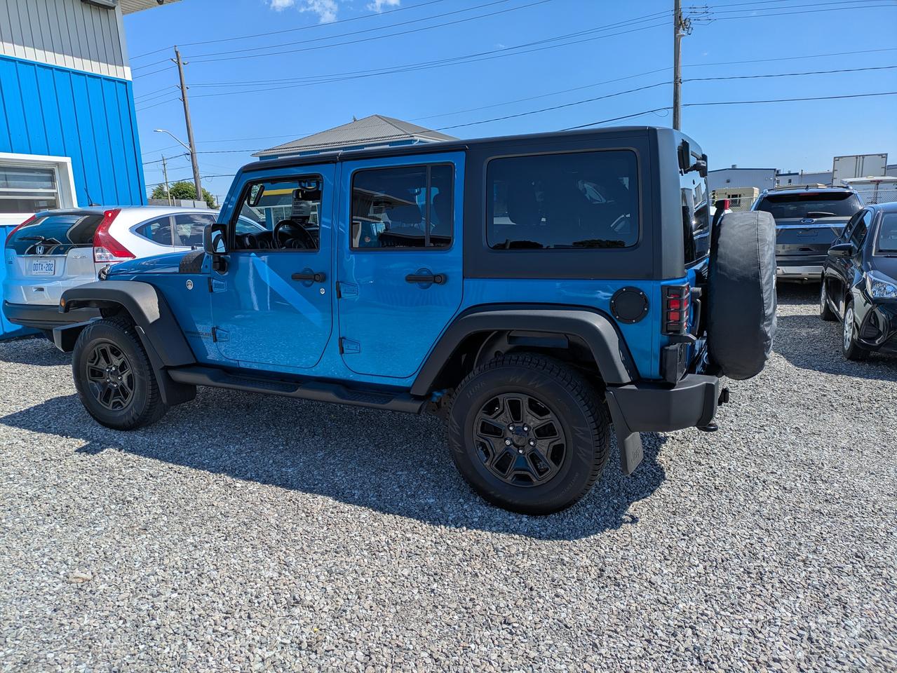 2016 Jeep Wrangler 4WD 4dr Willys Wheeler Photo2