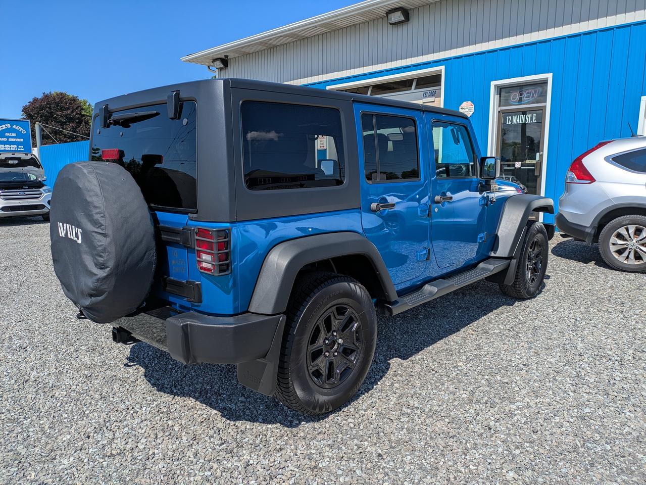 2016 Jeep Wrangler 4WD 4dr Willys Wheeler Photo4