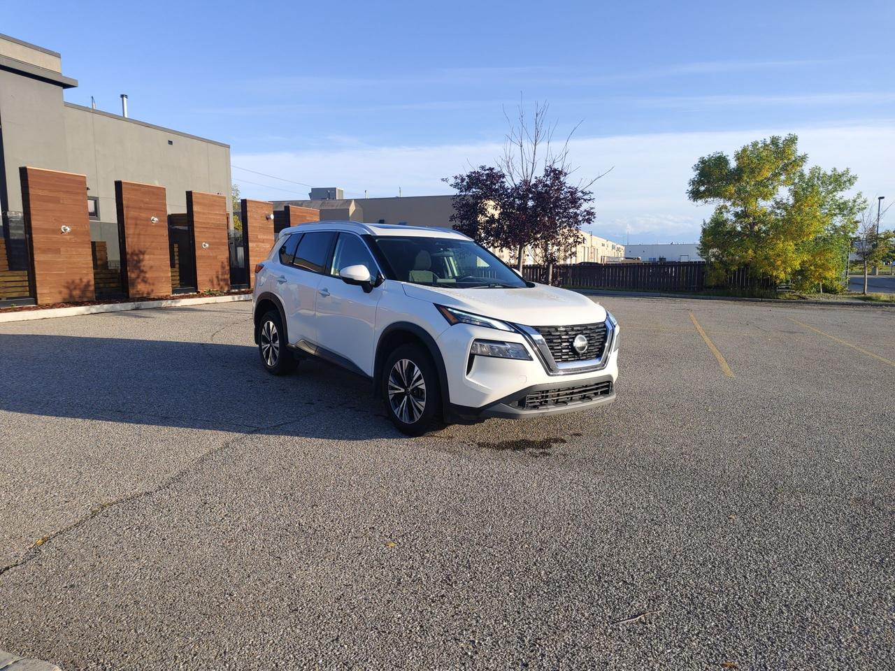 2021 Nissan Rogue SV - Photo #3