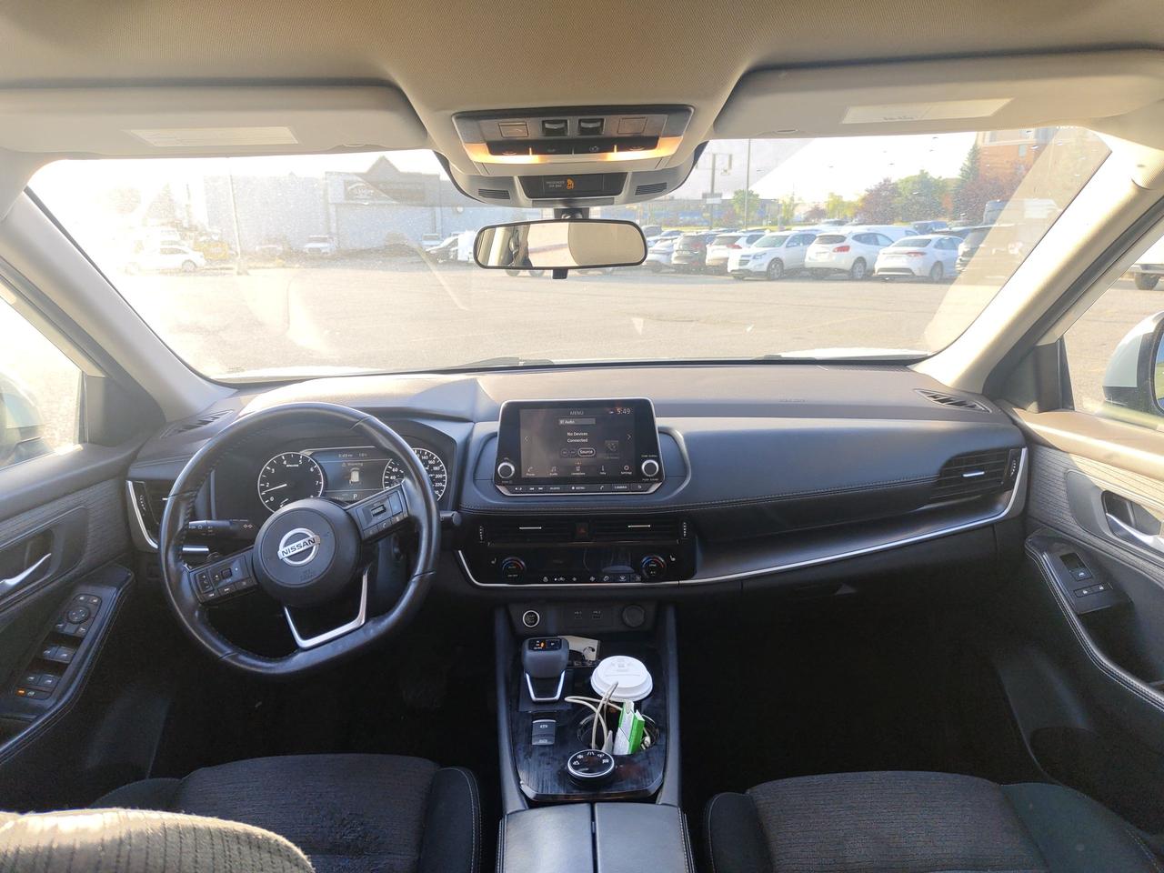 2021 Nissan Rogue SV - Photo #8