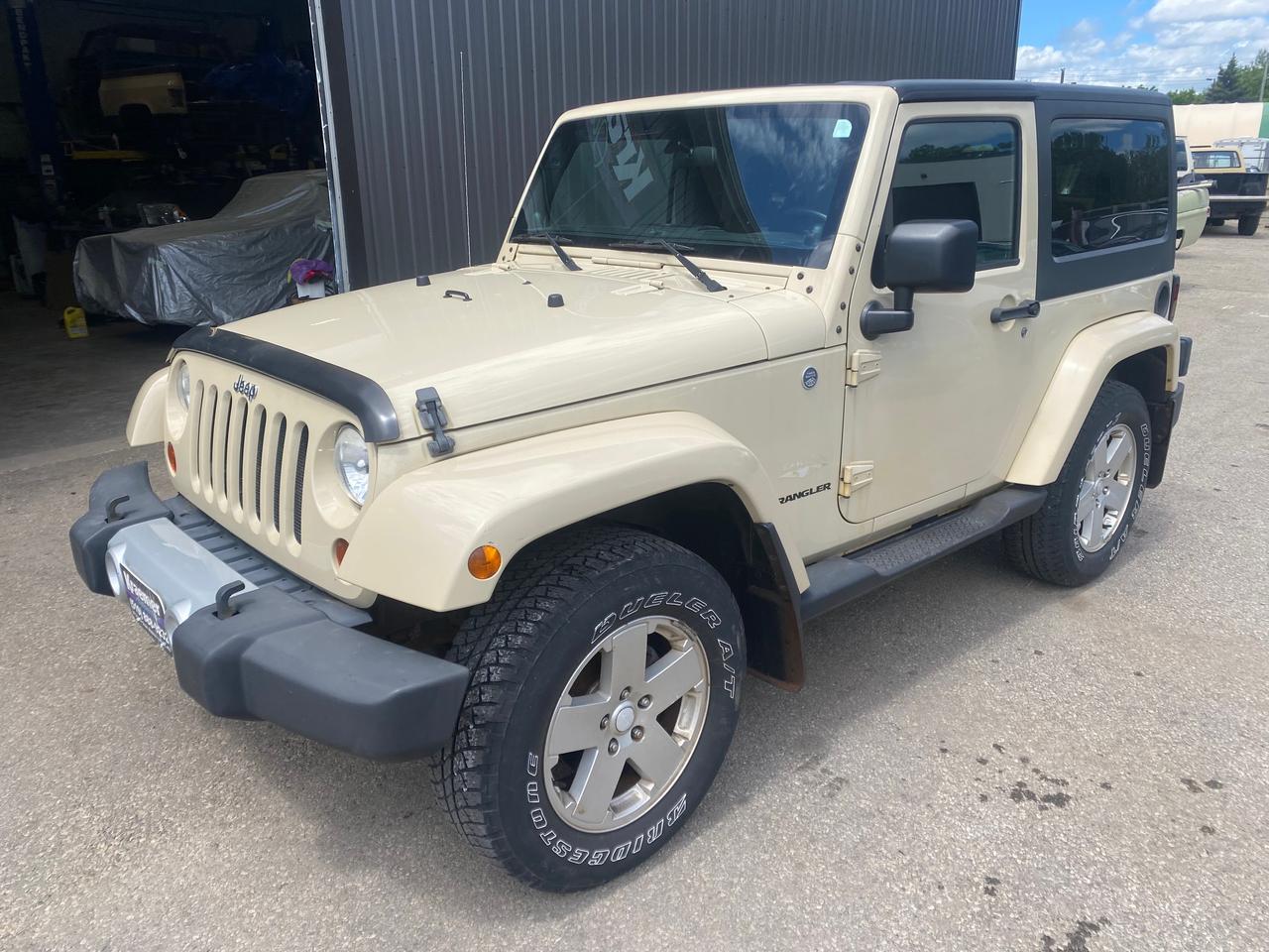 2011 Jeep Wrangler Sahara Photo