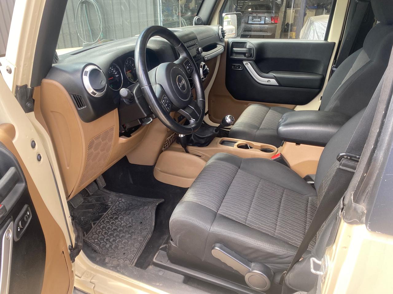 2011 Jeep Wrangler Sahara Photo