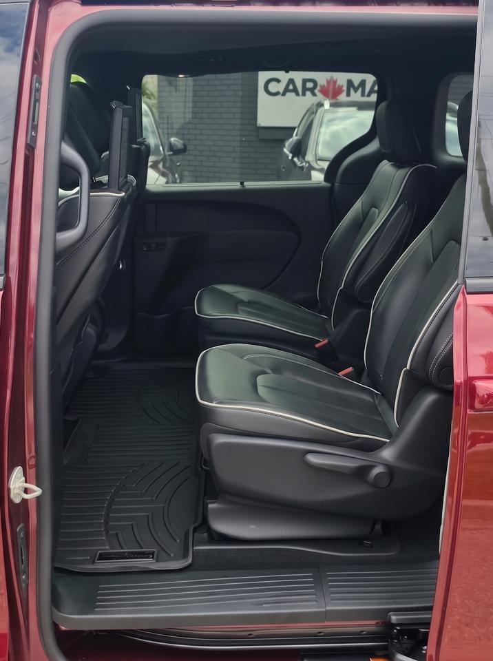 2023 Chrysler Pacifica Hybrid LIMITED / NO ACCIDENTS / ONE OWNER / HYBRID Photo4