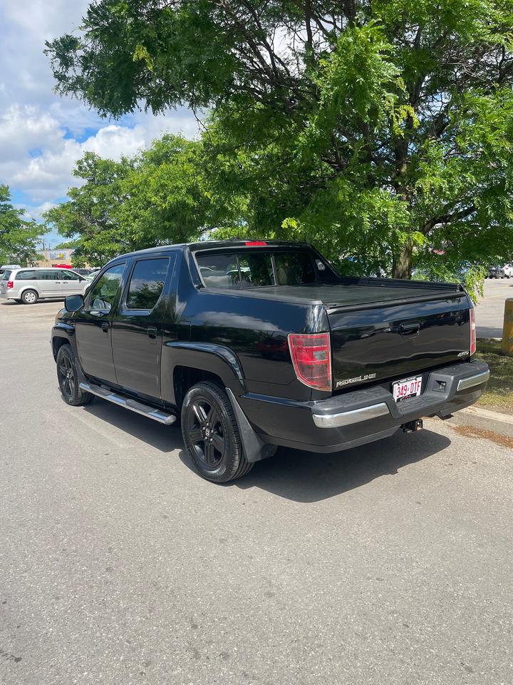 2009 Honda Ridgeline EX-L   4WD    POWER SUNROOF Photo2
