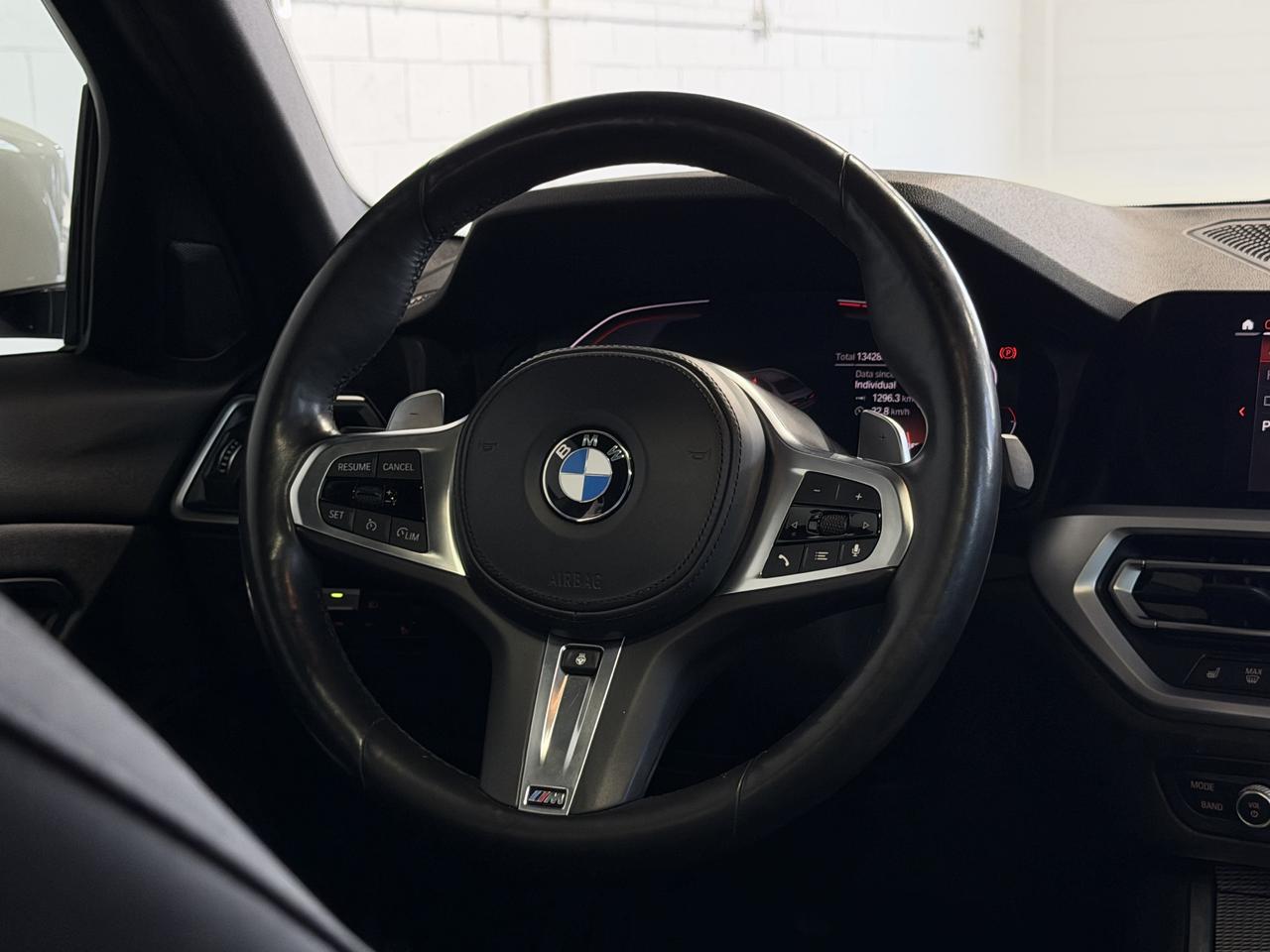 2020 BMW 3 Series 330i xDrive M-Sport, Navi, Backup Photo