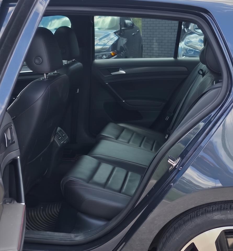 2020 Volkswagen Golf AUTOBAHN / NO ACCIDENTS / LEATHER / ROOF / NAV Photo