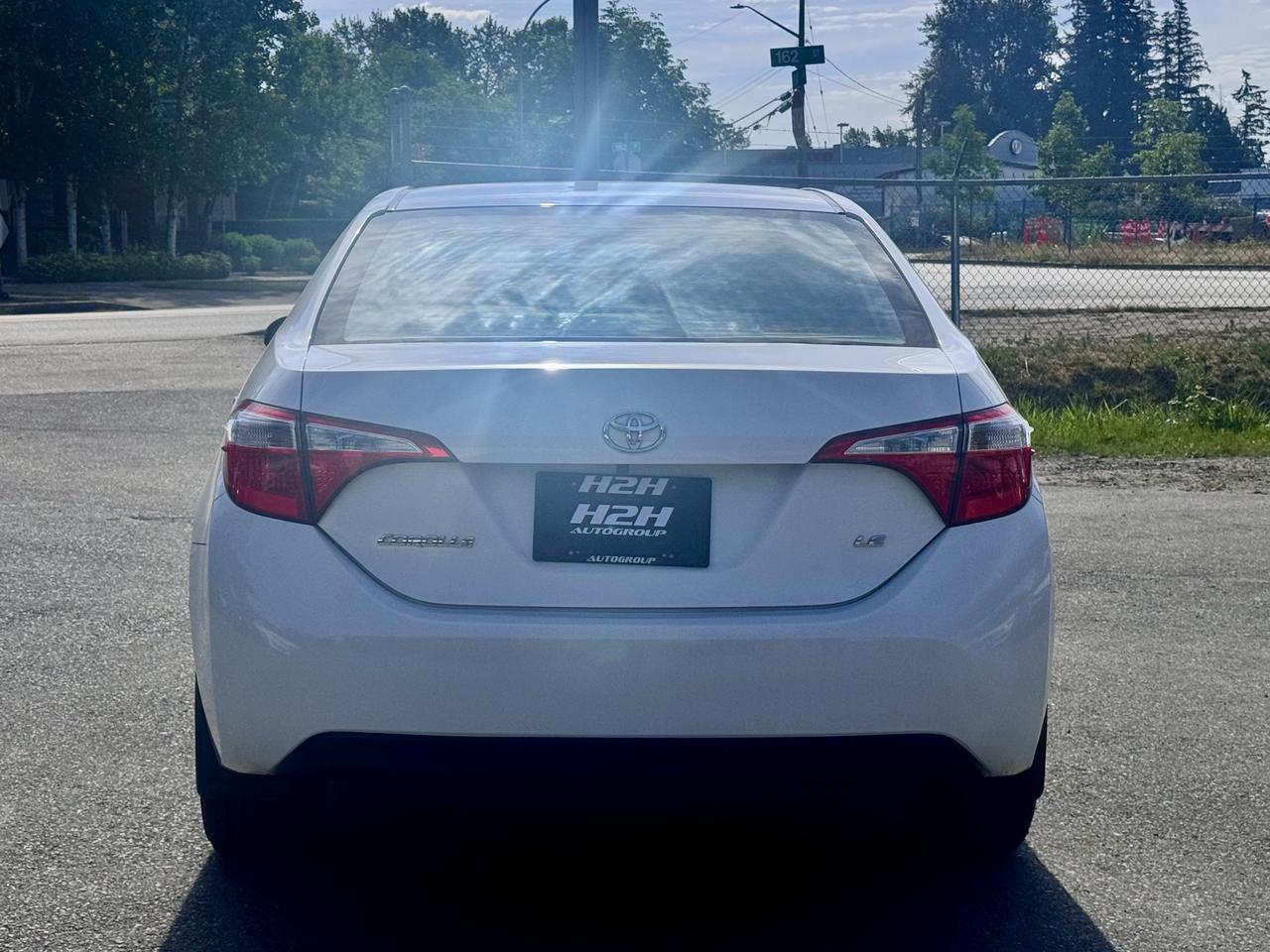 2014 Toyota Corolla FINANCING AVAILABLE Photo6