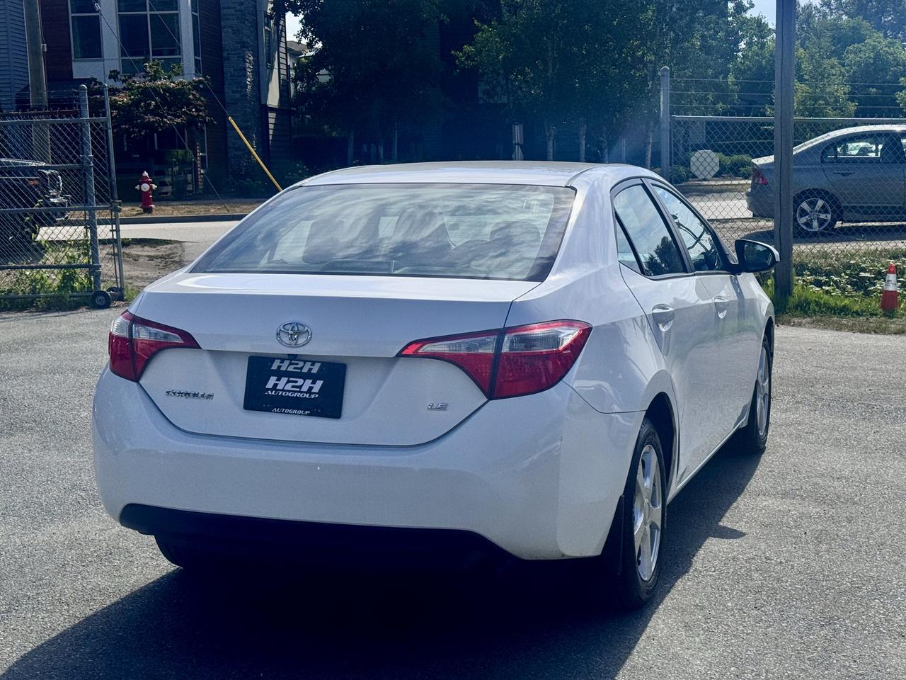 2014 Toyota Corolla FINANCING AVAILABLE Photo5