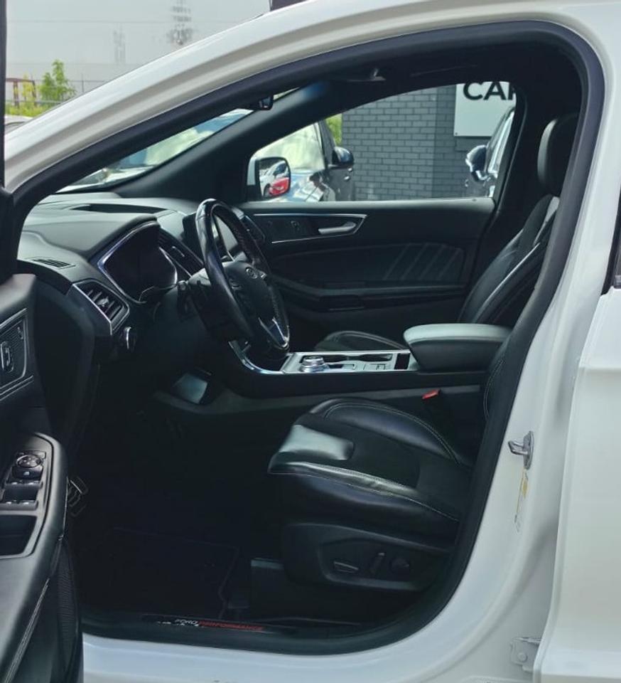 2021 Ford Edge ST / NO ACCIDENTS / AWD / LEATHER / PANO ROOF /NAV Photo3