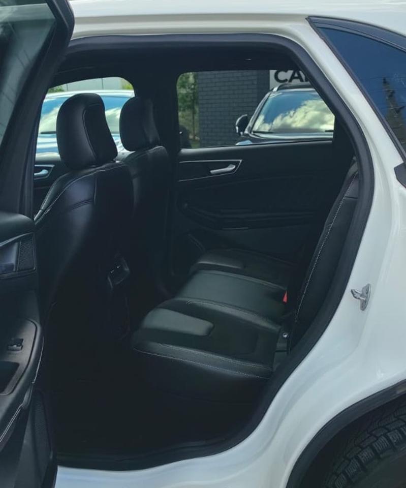 2021 Ford Edge ST / NO ACCIDENTS / AWD / LEATHER / PANO ROOF /NAV Photo4