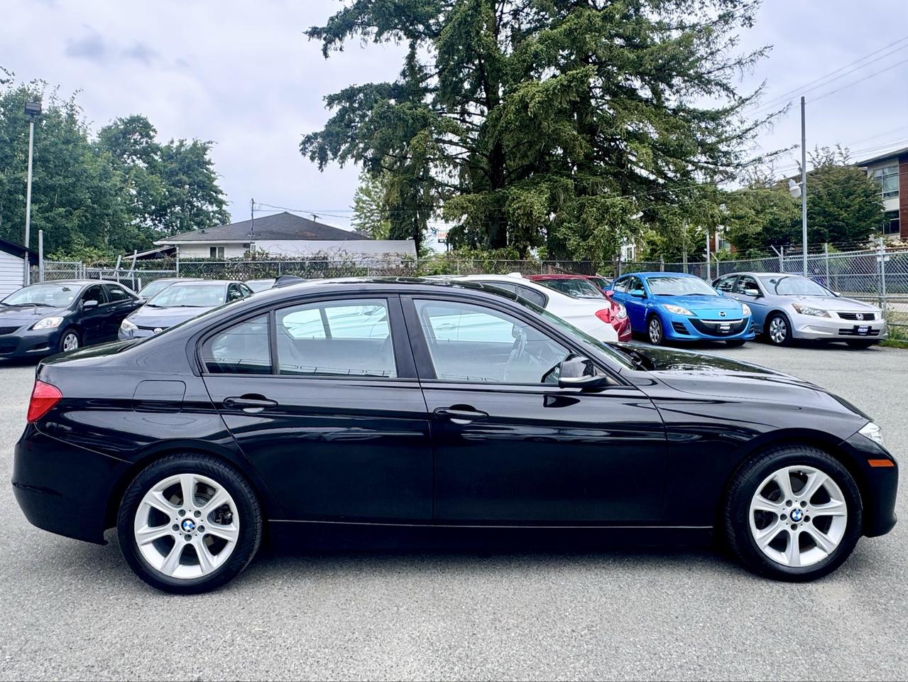 2013 BMW 3 Series FINANCING AVAILABLE Photo4