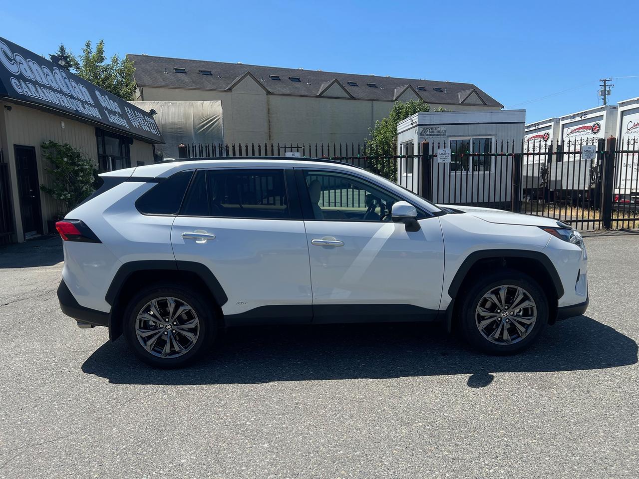 2023 Toyota RAV4 Hybrid Limited AWD Photo