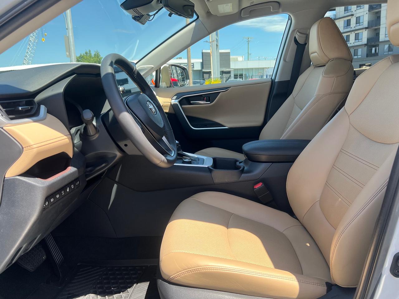 2023 Toyota RAV4 Hybrid Limited AWD Photo