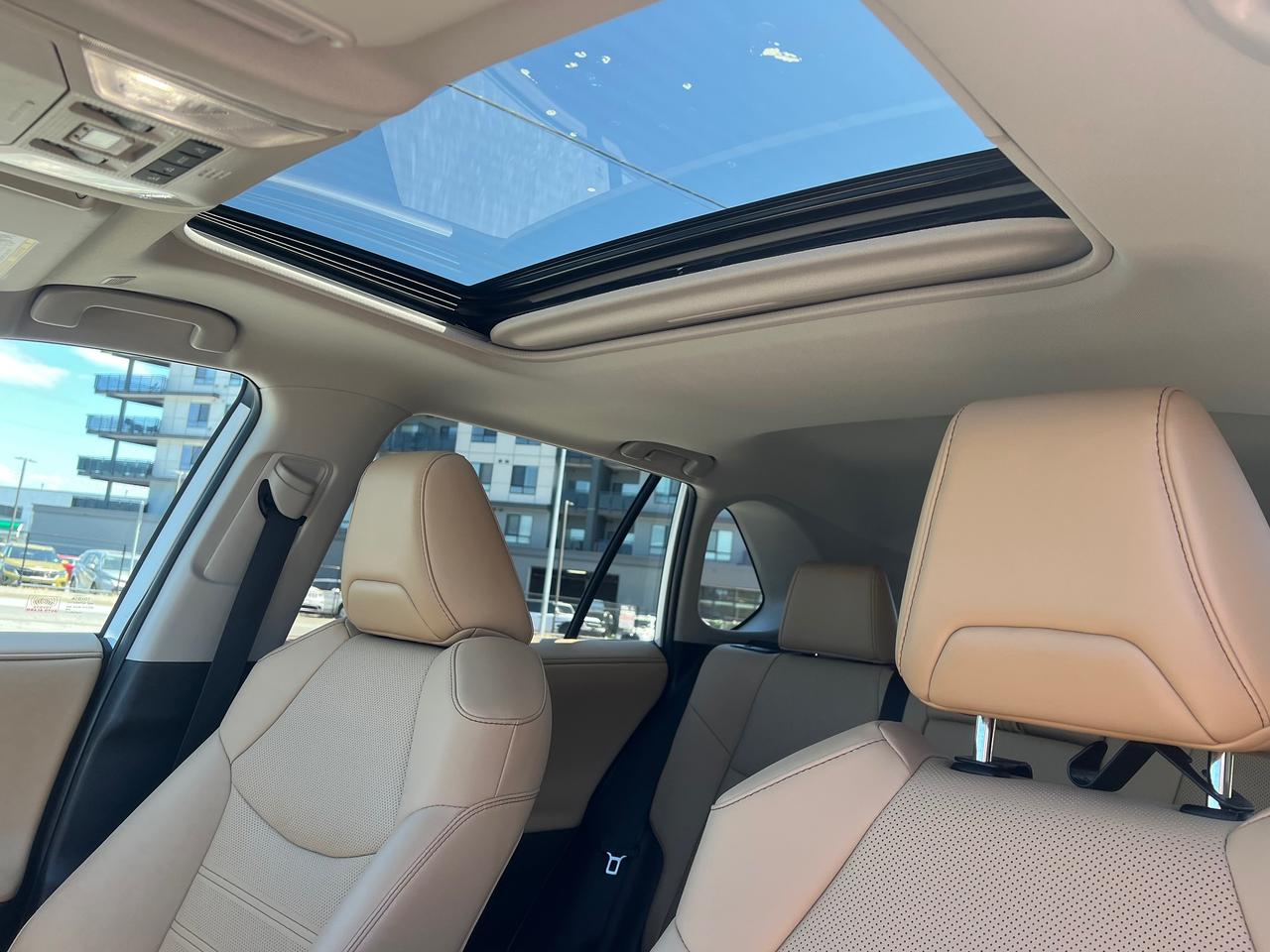 2023 Toyota RAV4 Hybrid Limited AWD Photo
