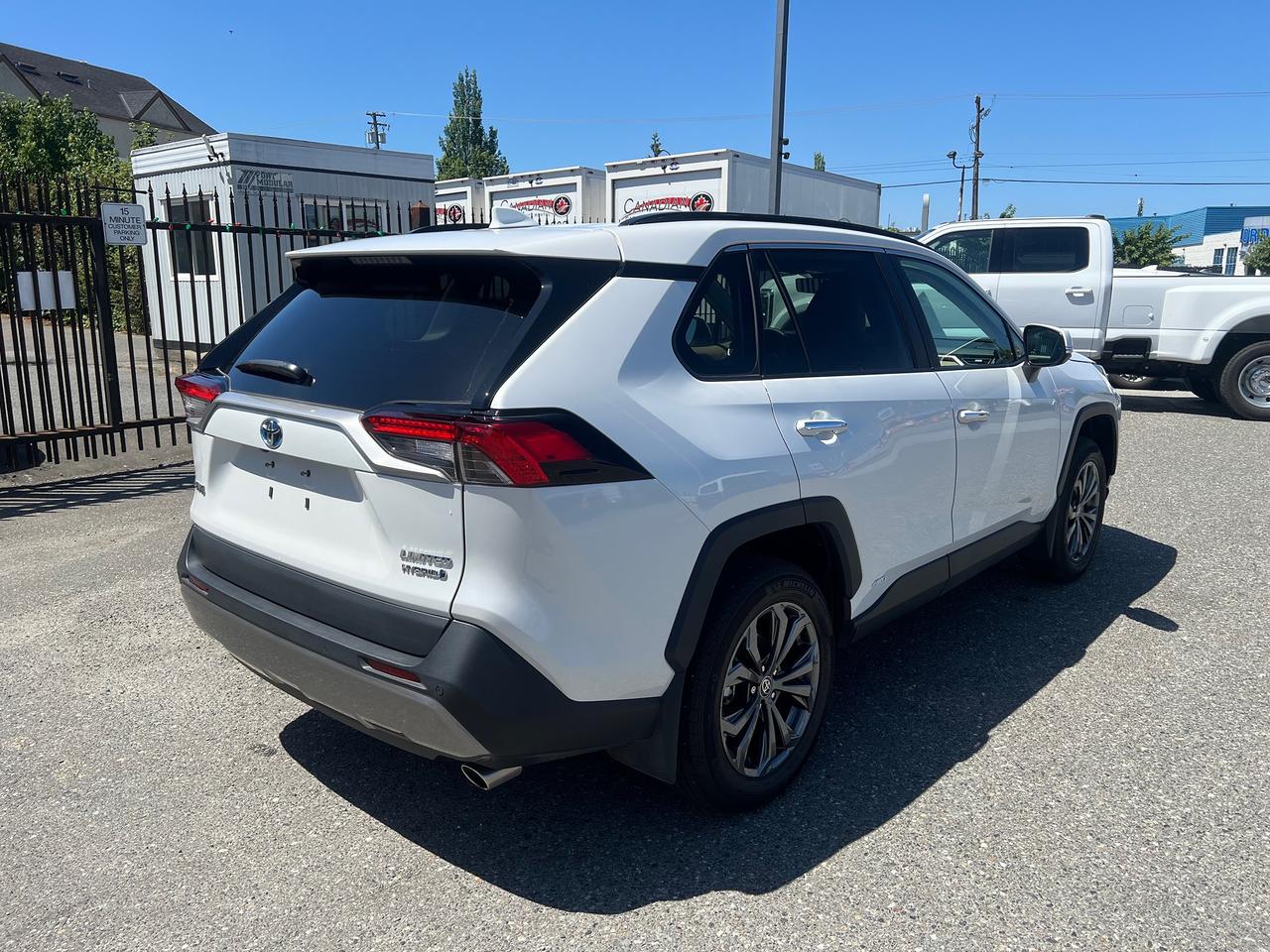 2023 Toyota RAV4 Hybrid Limited AWD Photo