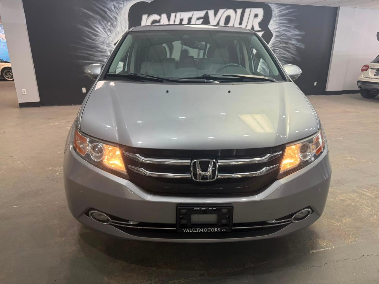 2016 Honda Odyssey 4dr Wgn Touring Photo2
