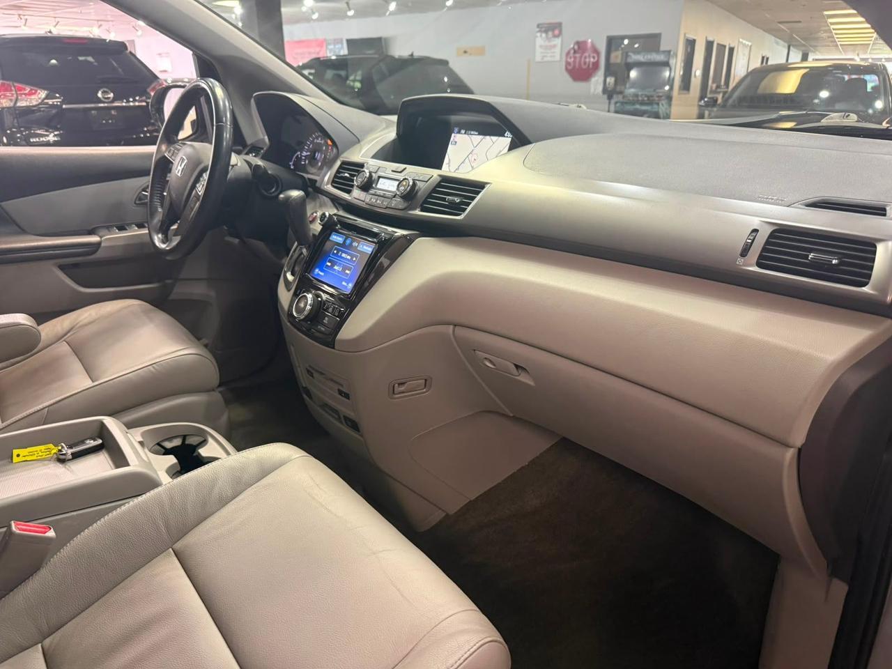 2016 Honda Odyssey 4dr Wgn Touring Photo