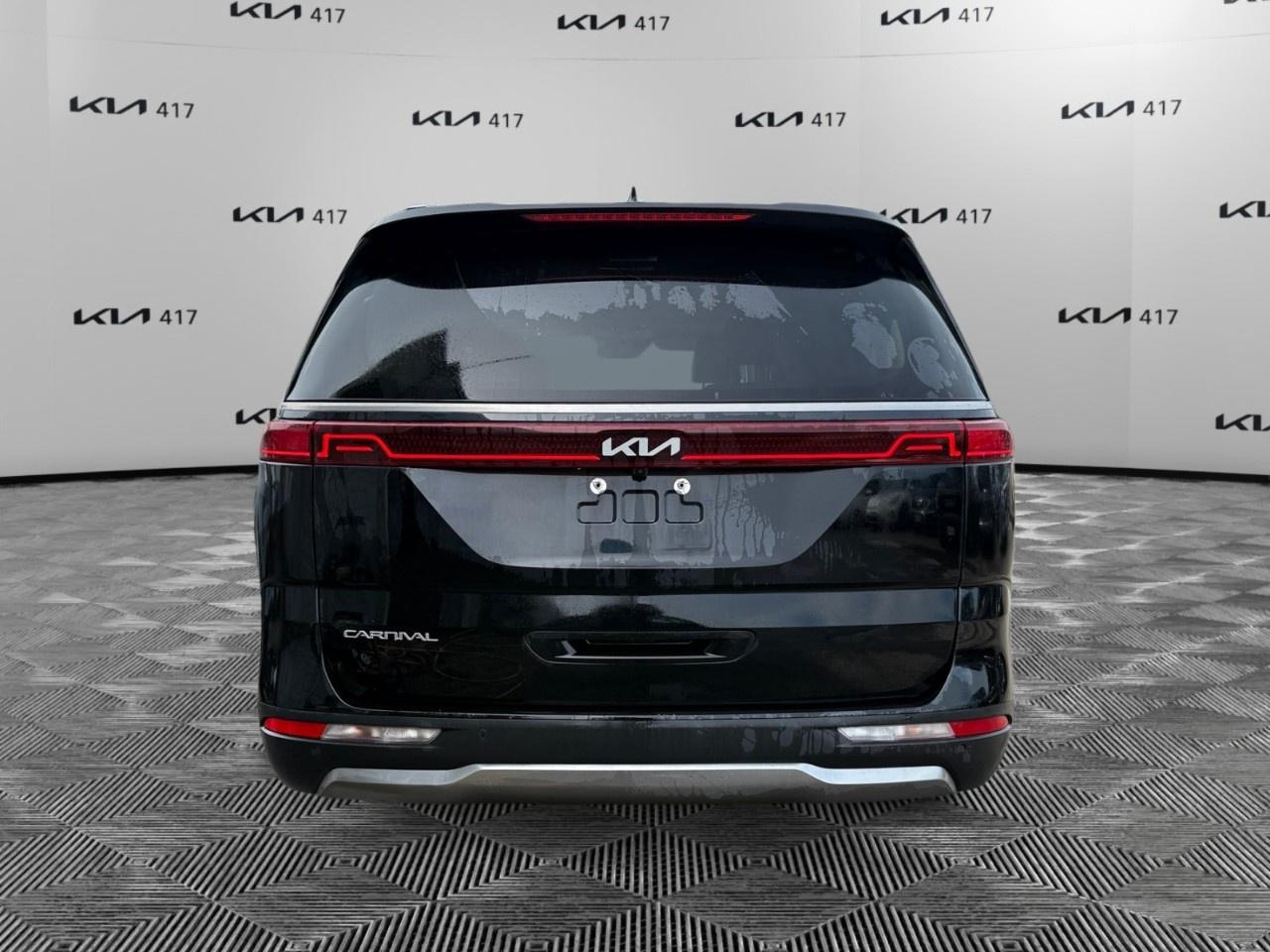 2024 Kia Carnival EX FWD Photo3