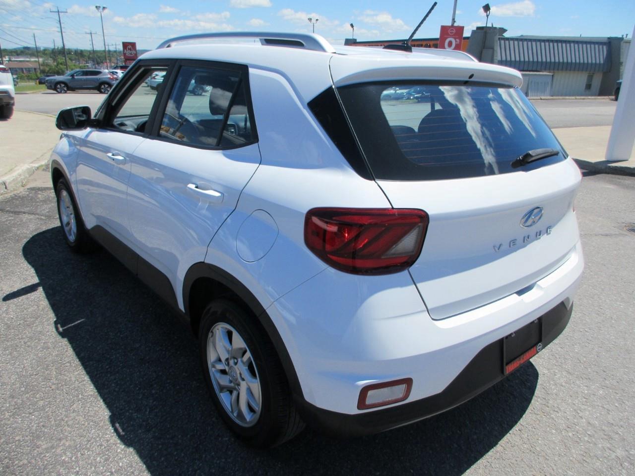 2023 Hyundai Venue PREFERRED Photo
