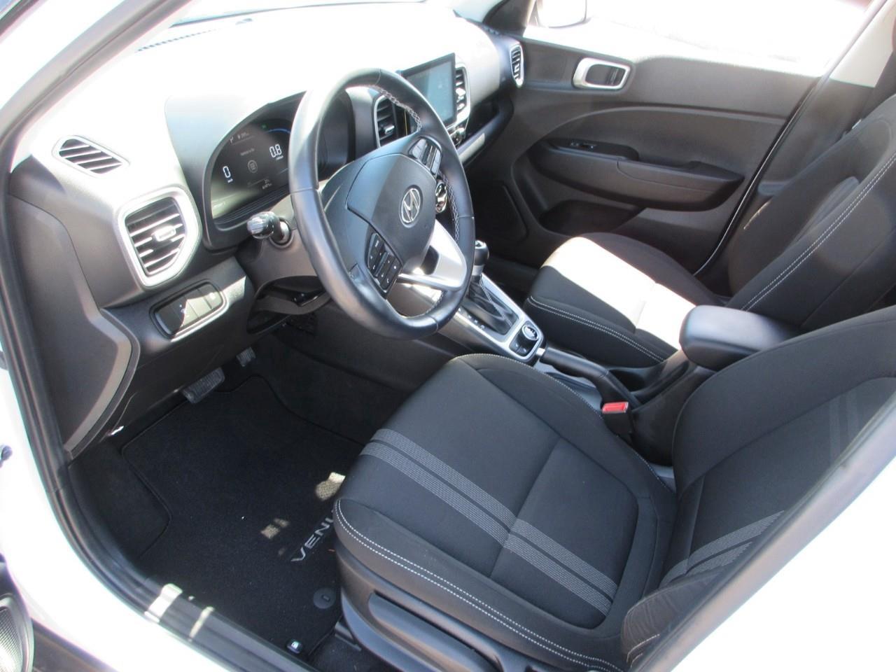 2023 Hyundai Venue PREFERRED Photo