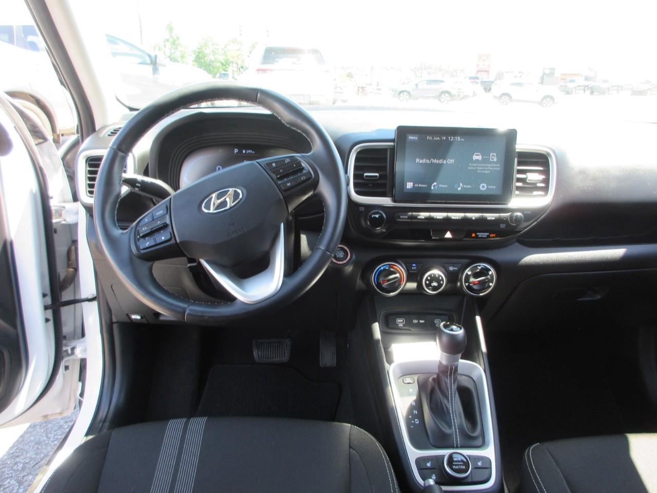 2023 Hyundai Venue PREFERRED Photo