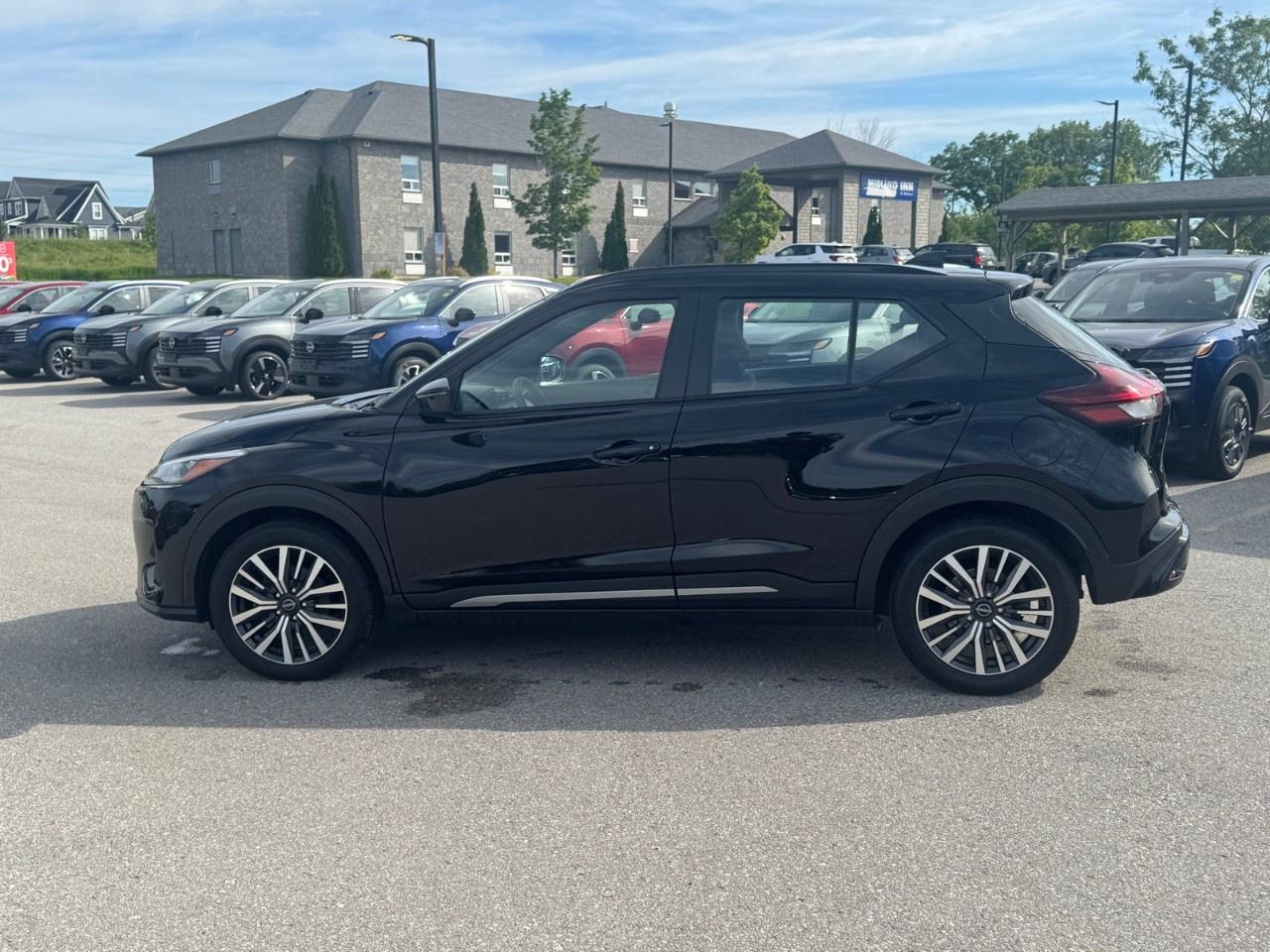 2024 Nissan Kicks SR FWD Photo