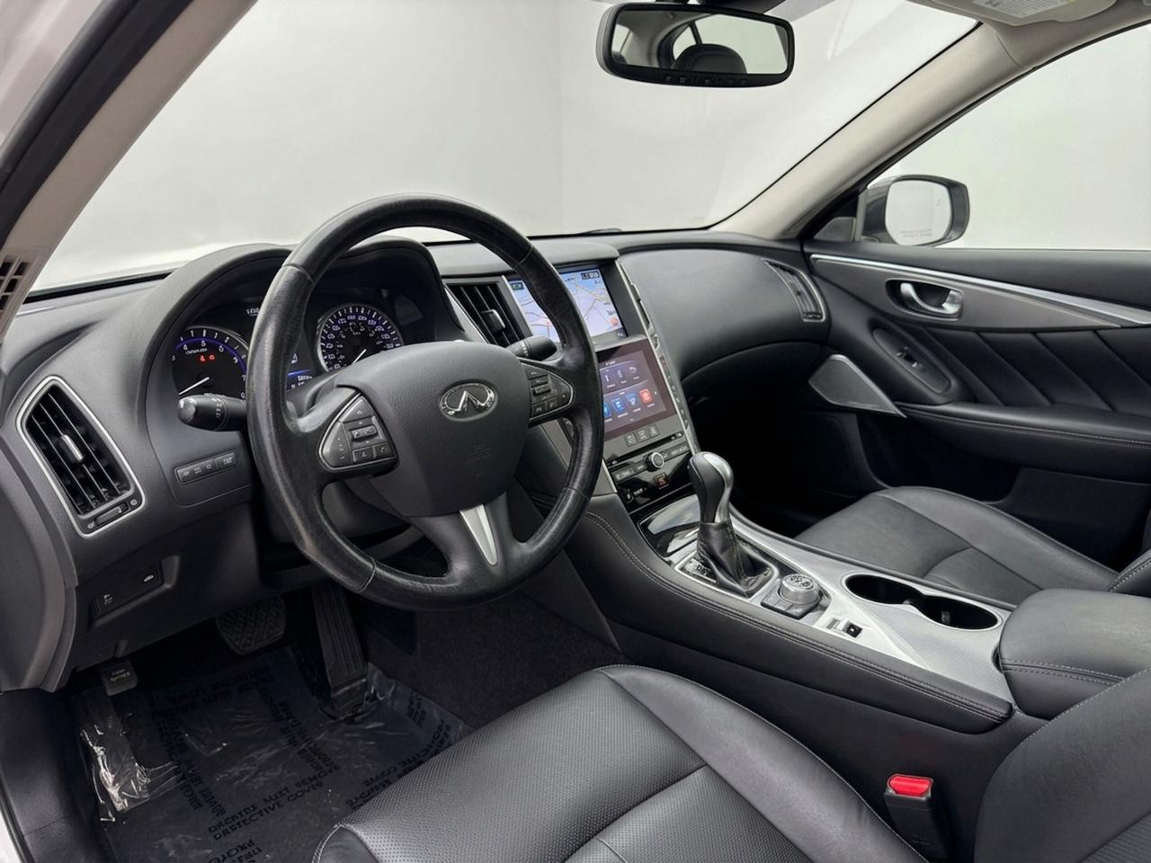 2017 Infiniti Q50 4DR SDN 3.0T Photo