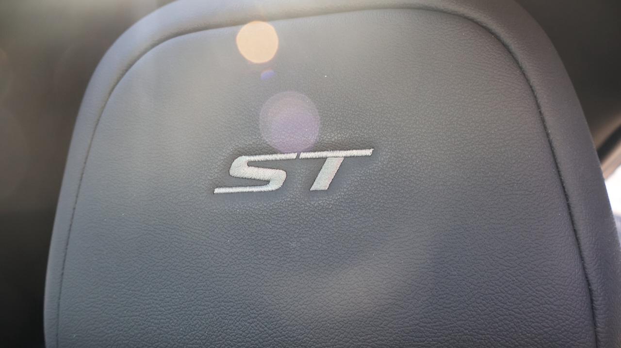 2024 Buick Envista Sport Touring | Adaptive Cruise Control | Heated F Photo