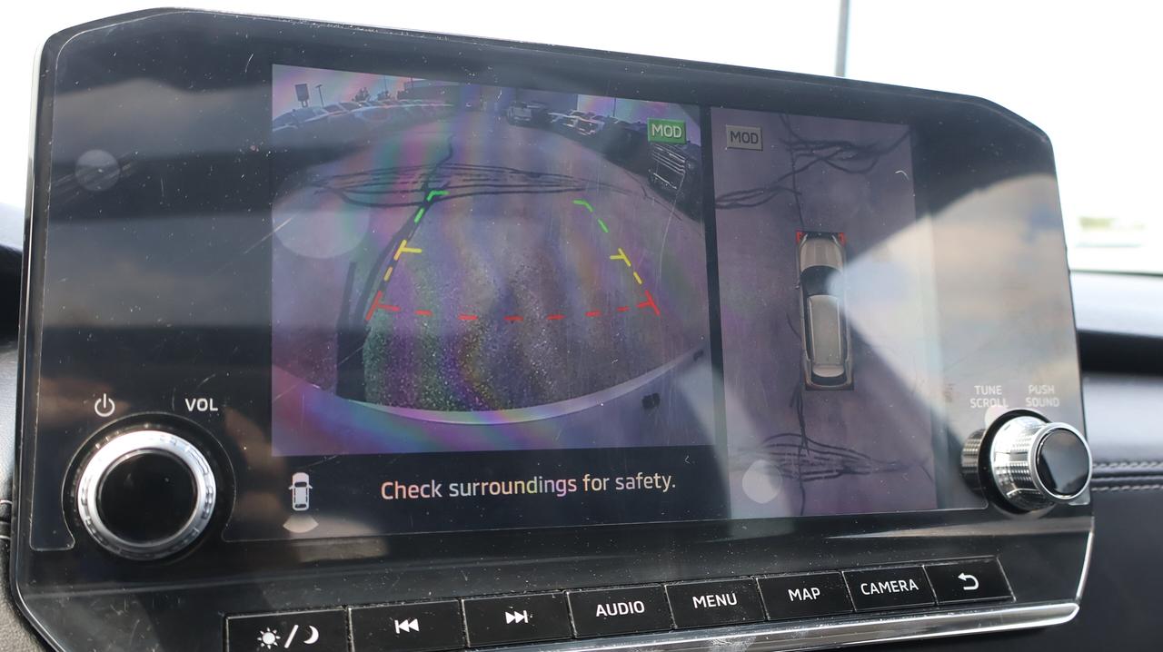2022 Mitsubishi Outlander | Four-Wheel Drive | Panoramic Sunroof Photo