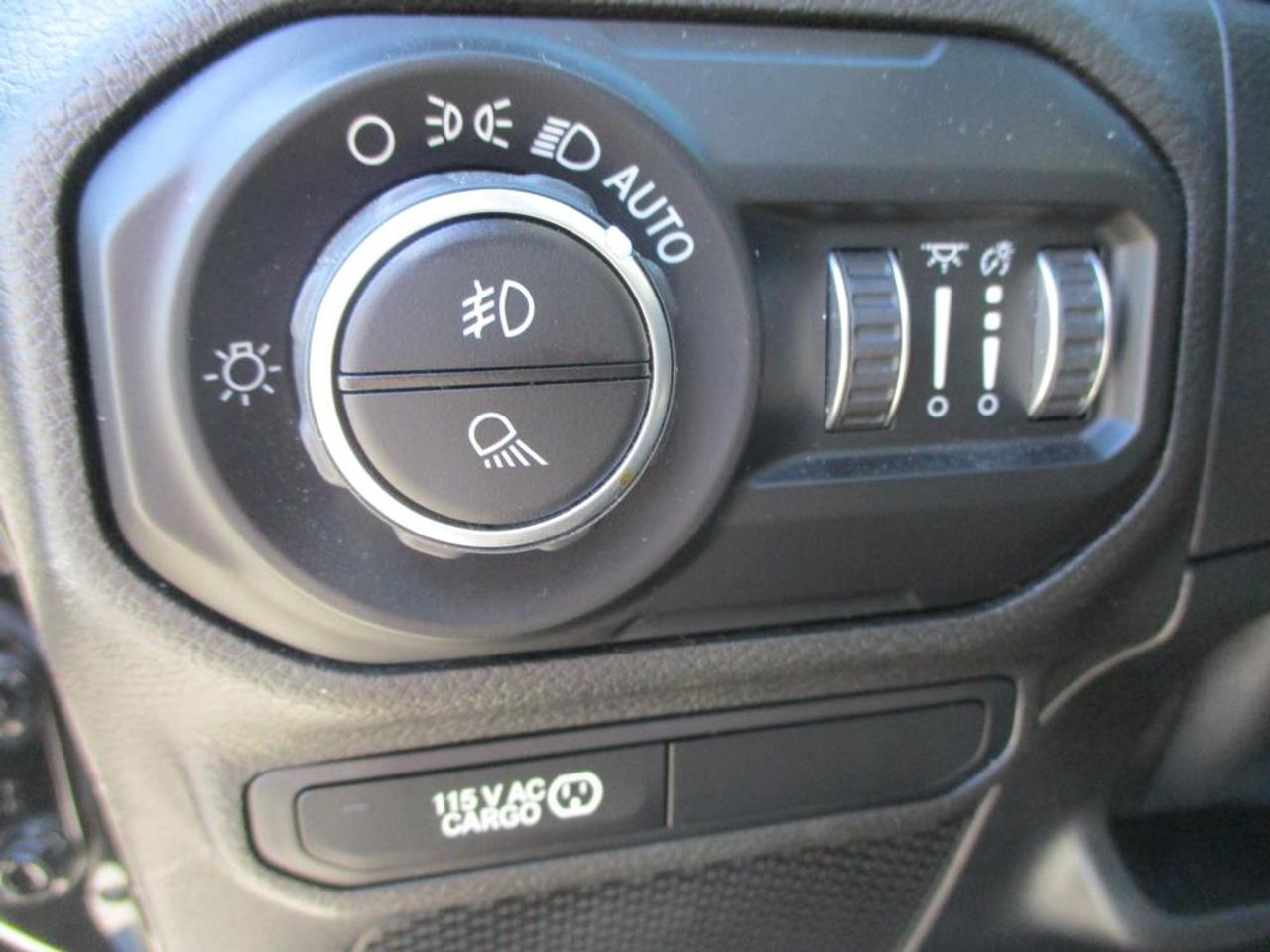 2020 Jeep Gladiator Rubicon 4x4 - Photo #10