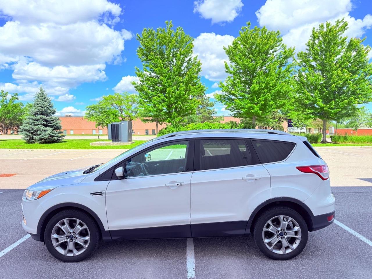2014 Ford Escape Titanium 4dr 4x4 Automatic Photo2