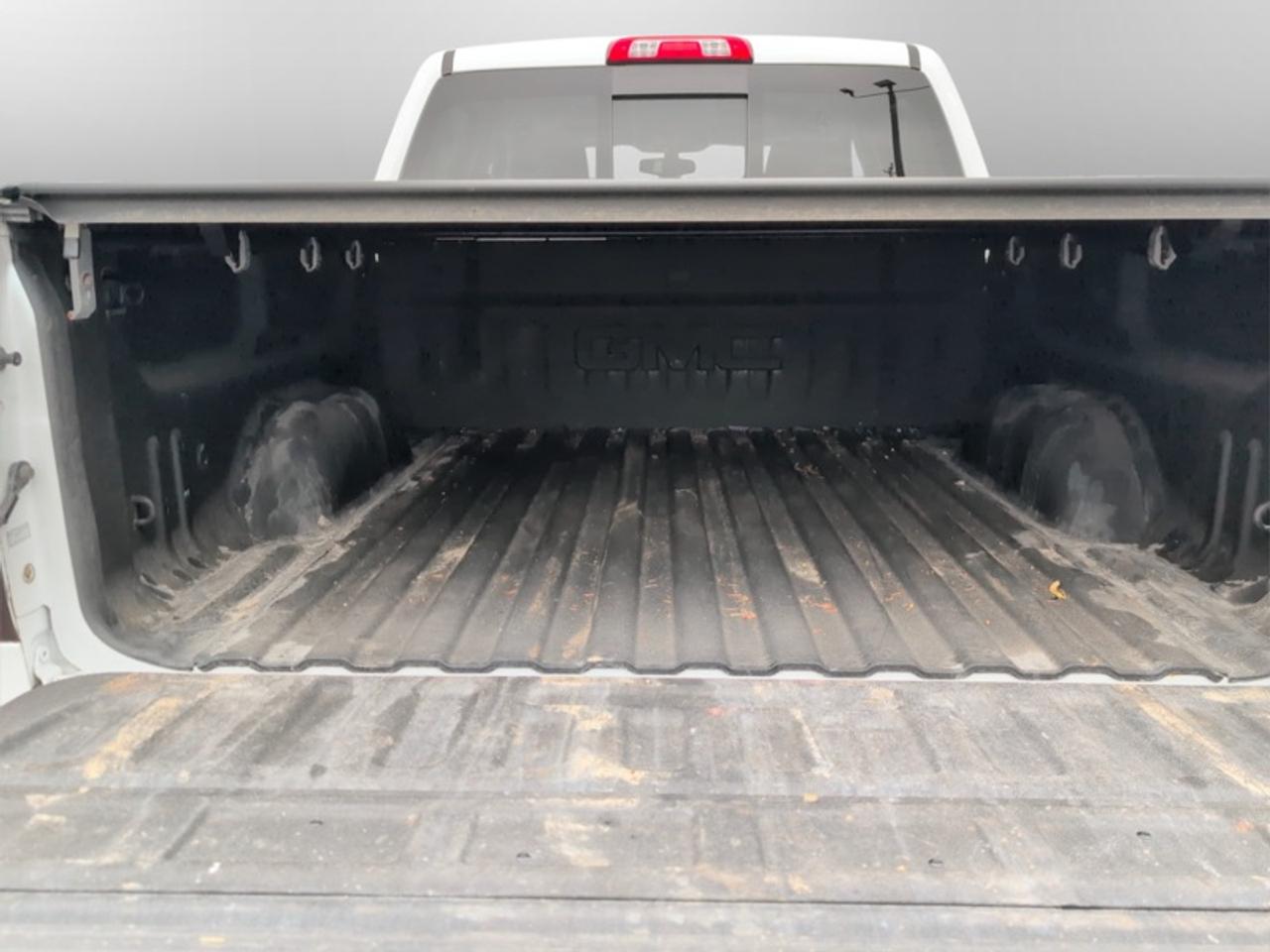 2017 GMC Sierra 1500 SLE w/Z71 Pkg Photo