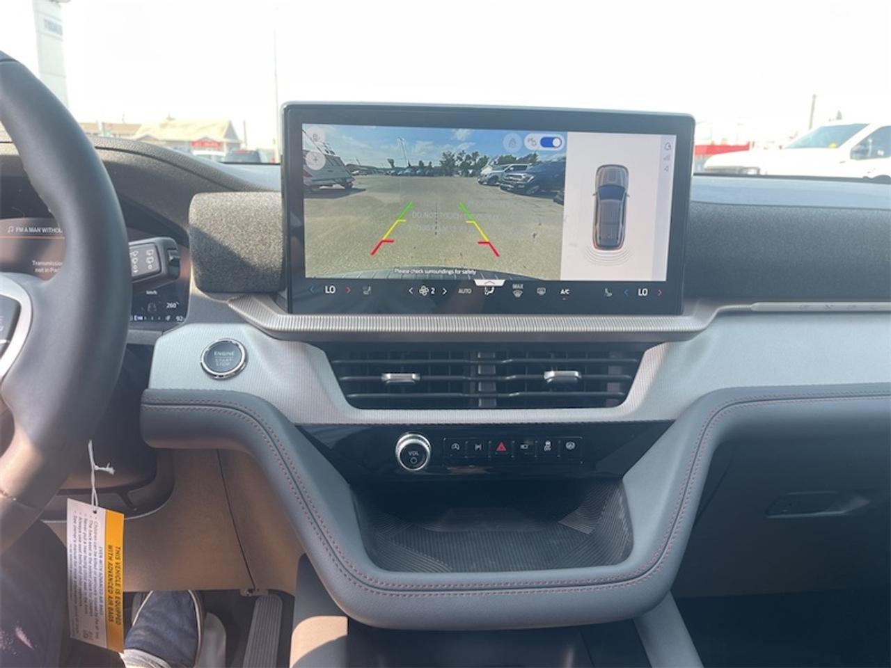 2026 Ford Explorer Active Photo5