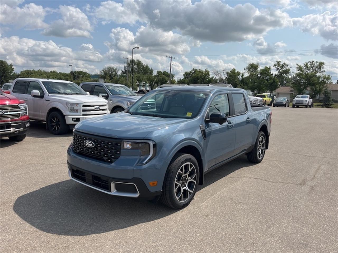 2026 Ford Maverick Lariat  - Tow Package Photo5