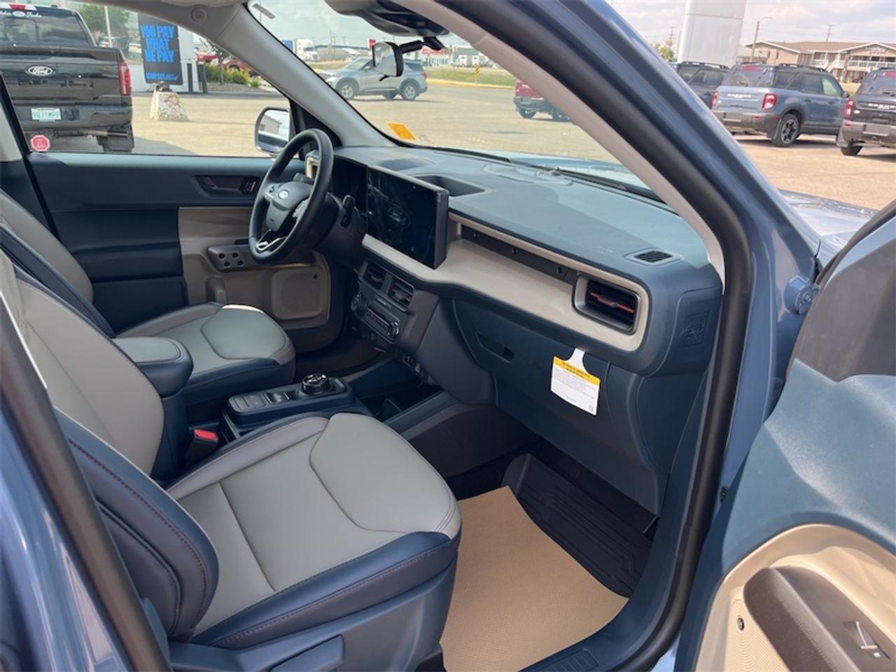 2026 Ford Maverick Lariat  - Tow Package Photo5