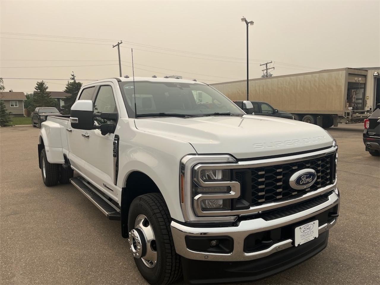 2026 Ford F-350 Super Duty Lariat Photo