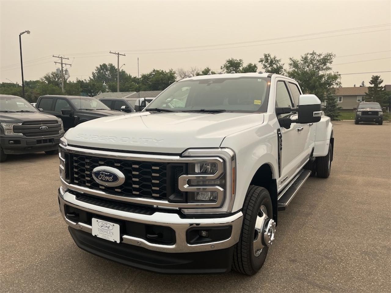 2026 Ford F-350 Super Duty Lariat Photo5
