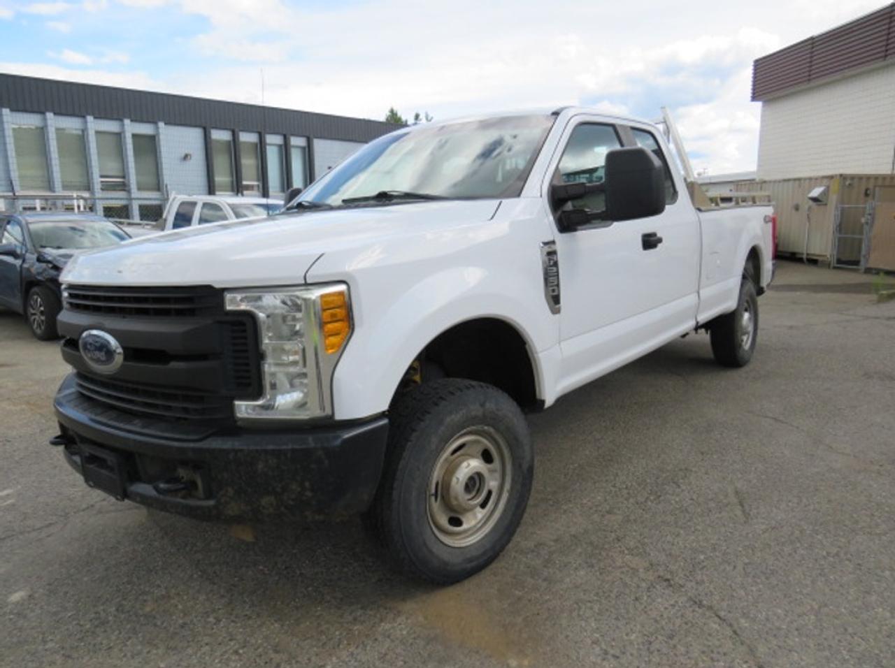 Used 2017 Ford F-250 SD XLT SuperCab Long Bed 4WD for sale in Burnaby, BC