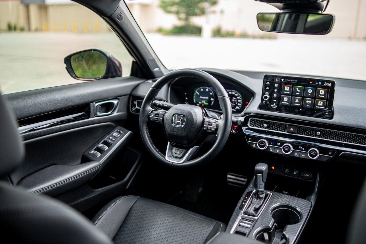 2025 Honda Civic Hybrid Sport Touring Photo
