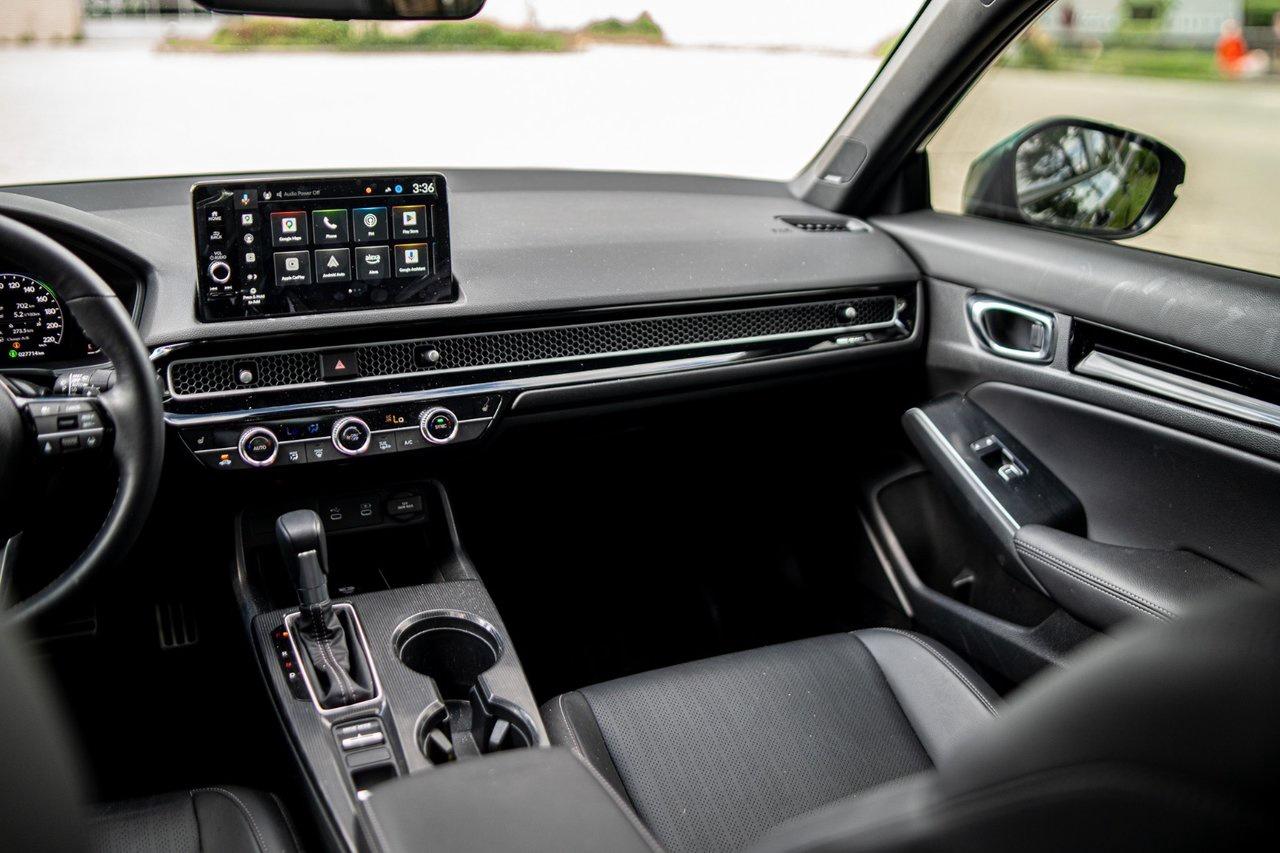 2025 Honda Civic Hybrid Sport Touring Photo
