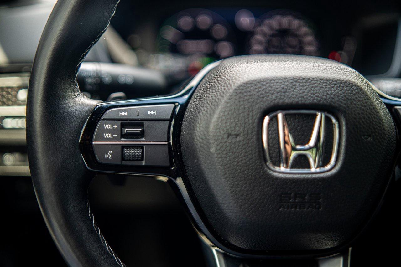 2025 Honda Civic Hybrid Sport Touring Photo
