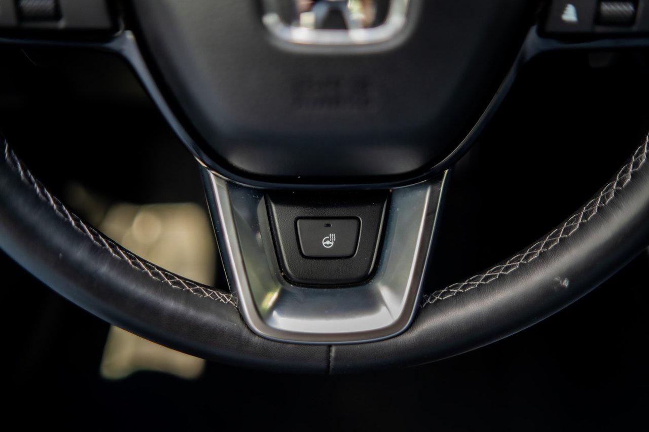 2025 Honda Civic Hybrid Sport Touring Photo