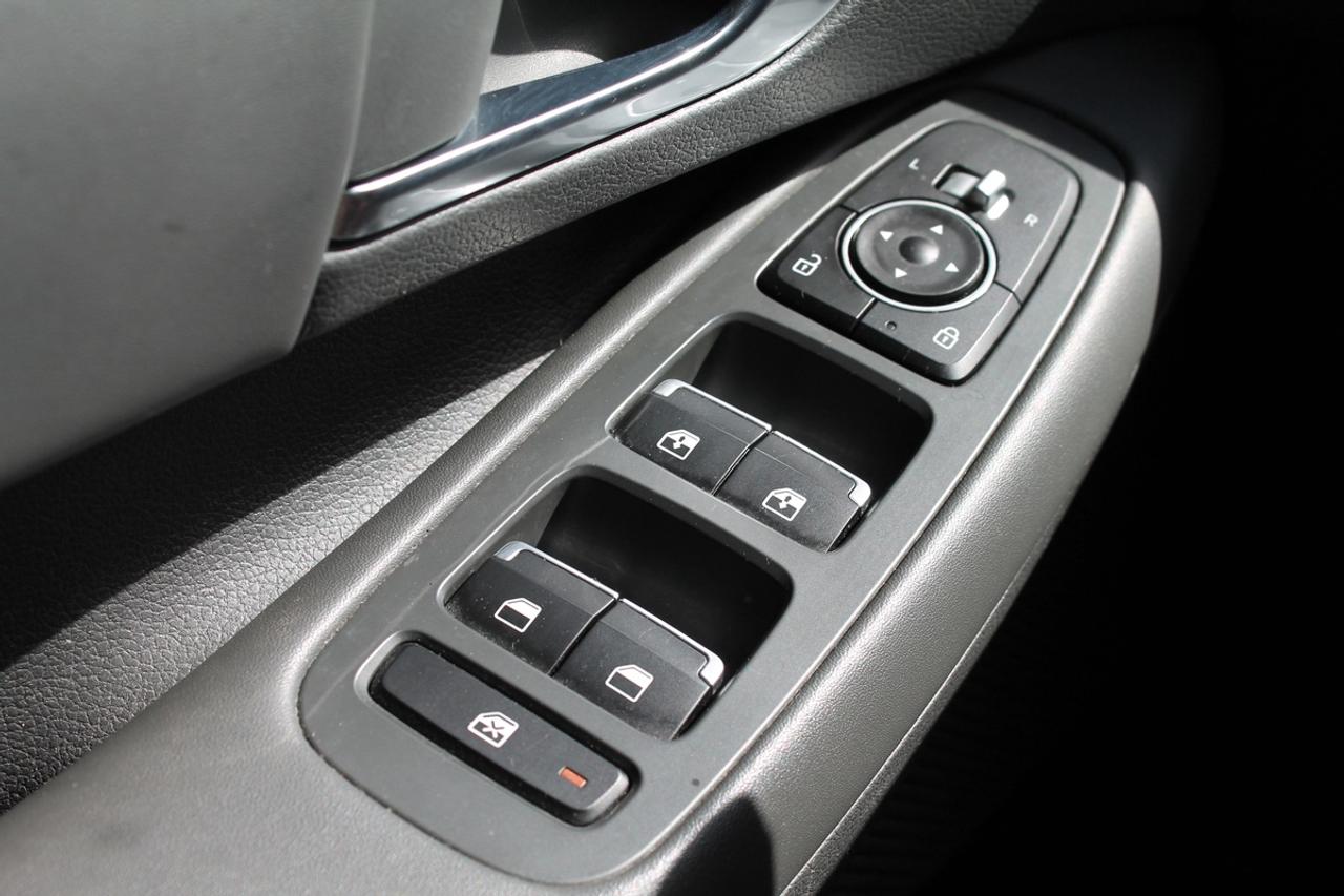 2022 Hyundai Sonata SEL Sport Photo