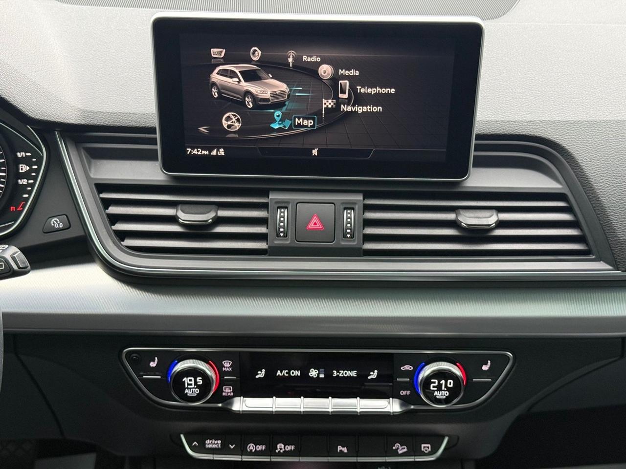 2019 Audi Q5 Premium Plus 45 Photo