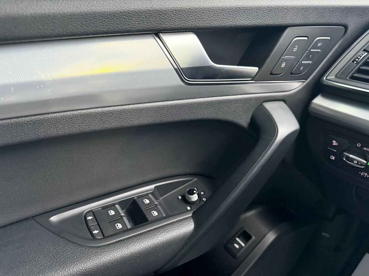 2019 Audi Q5 Premium Plus 45 Photo