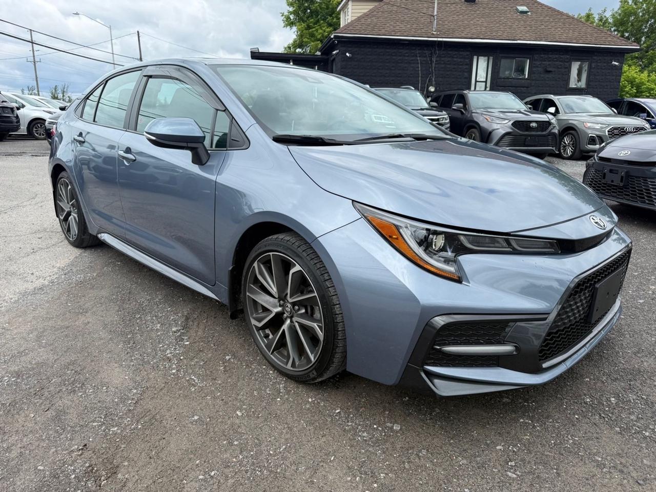 2021 Toyota Corolla SE Photo2