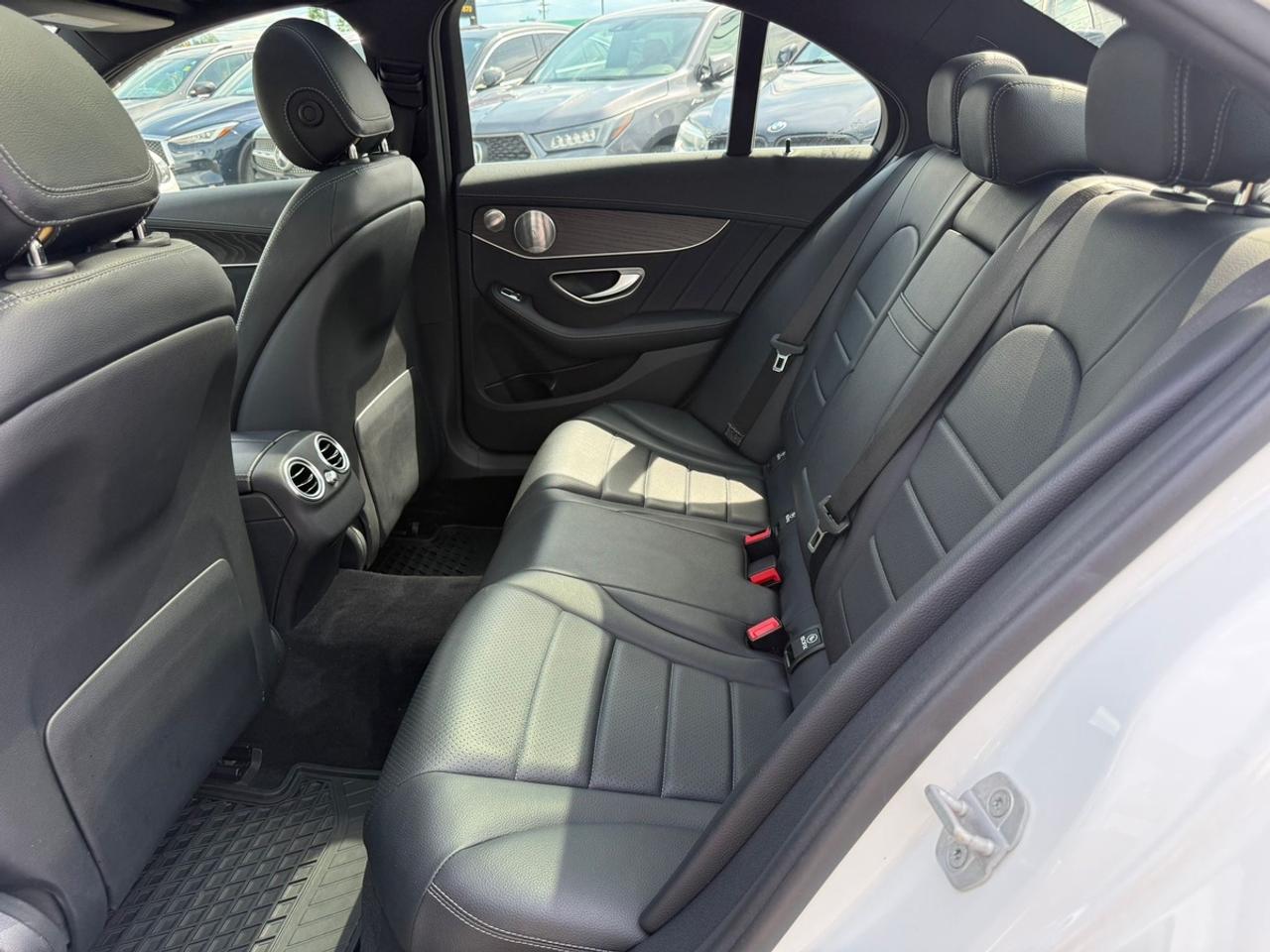 2015 Mercedes-Benz C-Class C400 AMG Photo