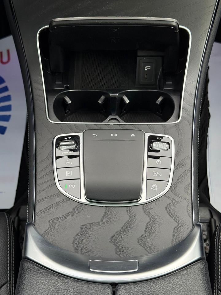 2020 Mercedes-Benz GLC 300 GLC 300 4MATIC Photo